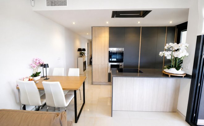 Resale - Apartment -
Orihuela Costa - Costa Blanca