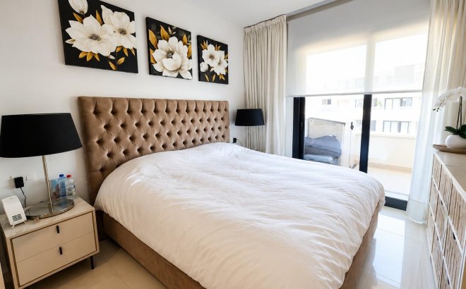 Resale - Apartment -
Orihuela Costa - Costa Blanca