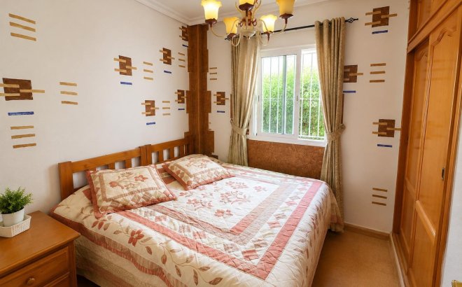 Resale - Apartment -
Orihuela Costa - Costa Blanca
