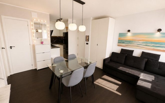 Resale - Bungalow -
Torrevieja - Carrefour