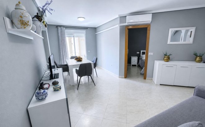 Resale - Apartment -
Torrevieja - Estacion De Autobuses