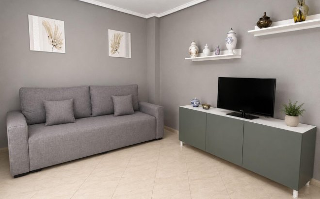 Resale - Apartment -
Torrevieja - Estacion De Autobuses