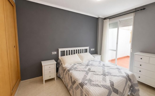 Resale - Apartment -
Torrevieja - Estacion De Autobuses