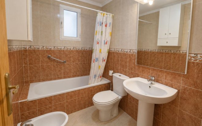Resale - Apartment -
Torrevieja - Estacion De Autobuses