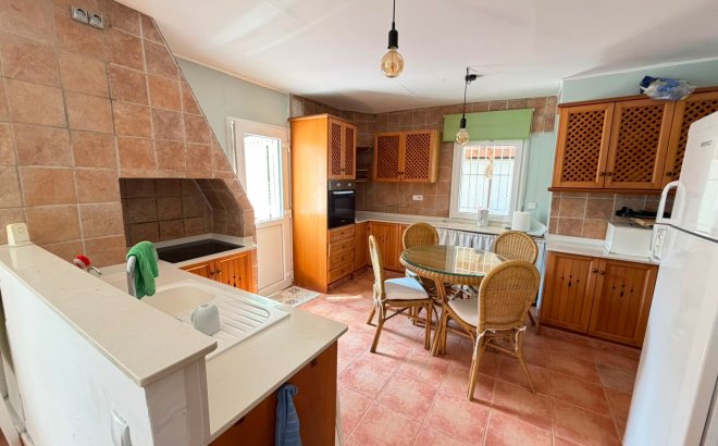 Resale - Villa -
Torremendo - Costa Blanca