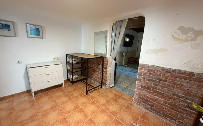 Resale - Villa -
Torremendo - Costa Blanca