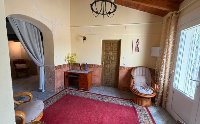 Resale - Villa -
Torremendo - Costa Blanca