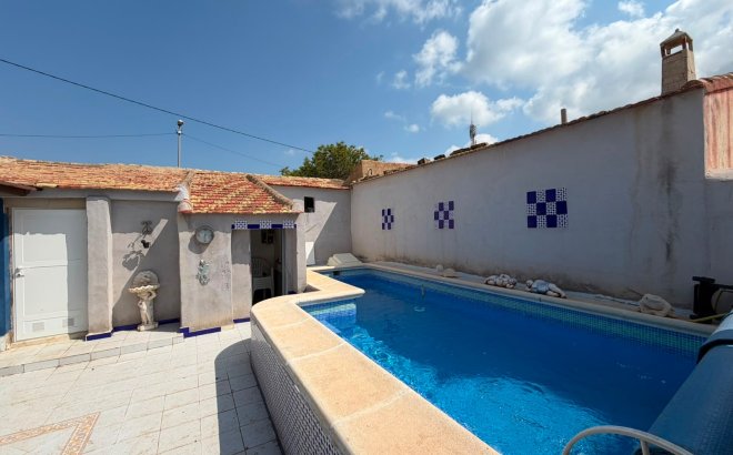 Resale - Villa -
Torremendo - Costa Blanca