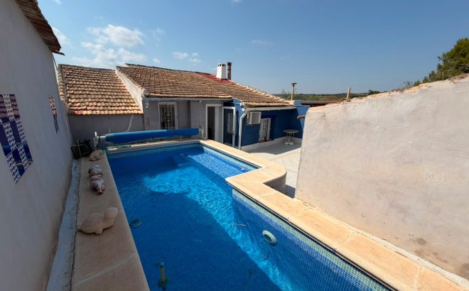 Resale - Villa -
Torremendo - Costa Blanca