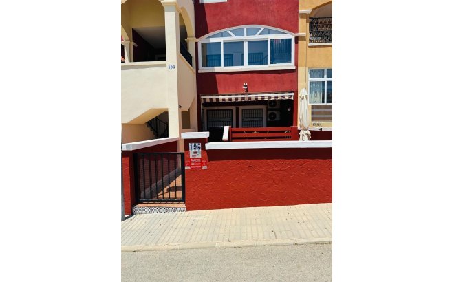 Resale - Villa -
Orihuela Costa - Los Altos