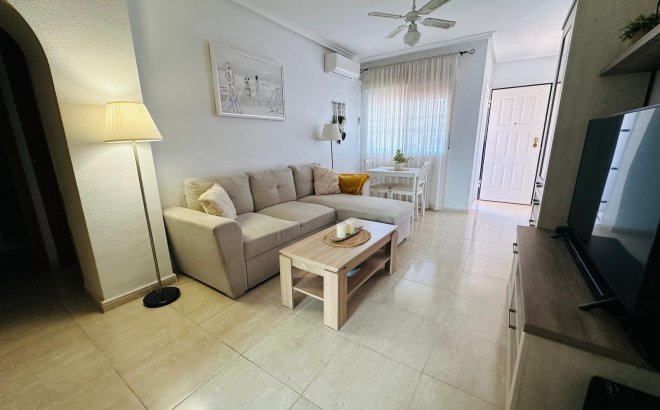 Resale - Villa -
Orihuela Costa - Los Altos