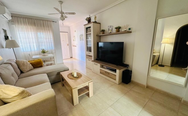 Resale - Villa -
Orihuela Costa - Los Altos