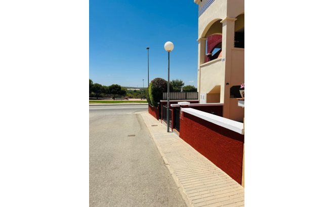 Resale - Villa -
Orihuela Costa - Los Altos