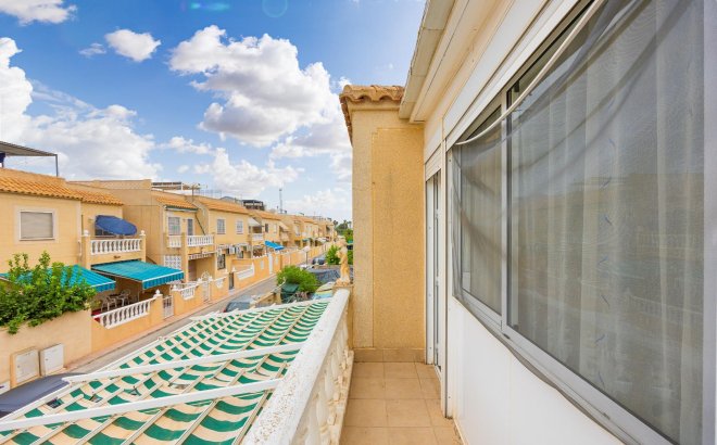 Resale - Villa -
Torrevieja - El Limonar