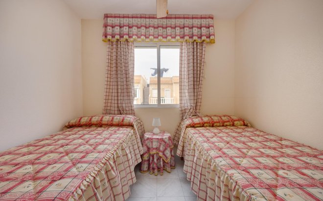 Resale - Villa -
Torrevieja - El Limonar