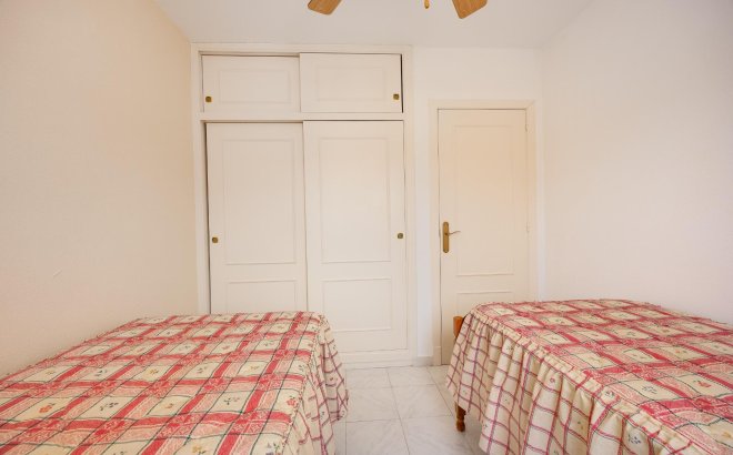 Resale - Villa -
Torrevieja - El Limonar