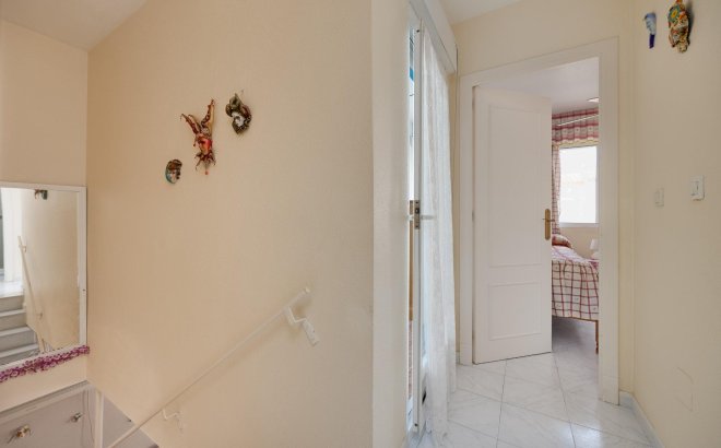 Resale - Villa -
Torrevieja - El Limonar