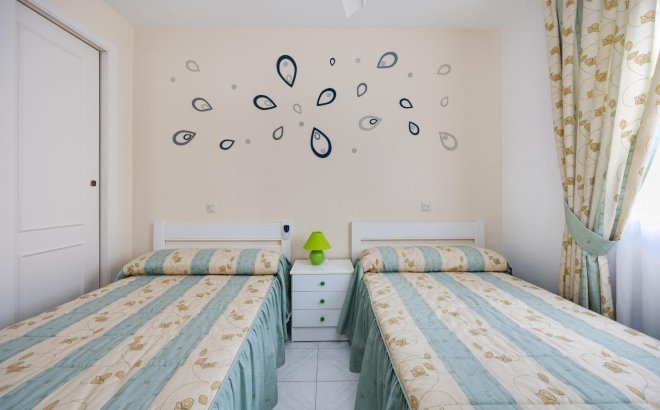 Resale - Villa -
Torrevieja - El Limonar