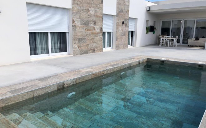 New Build - Villa -
Aspe - urbanizaciones