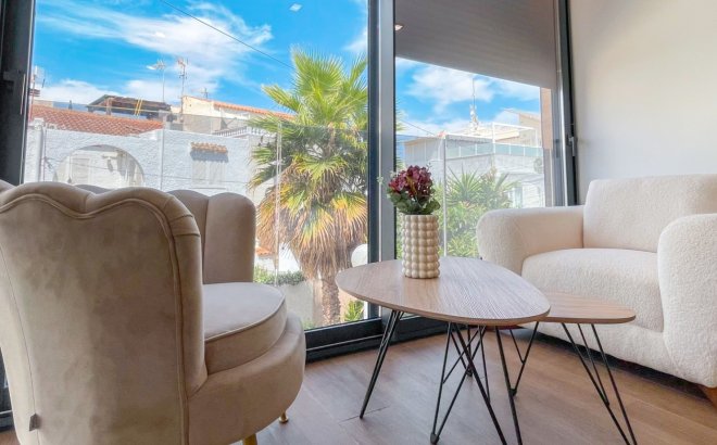 Revente - Town House -
Torrevieja - Costa Blanca