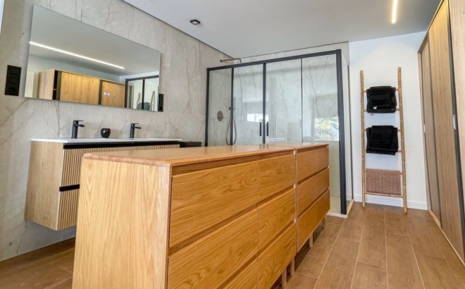 Revente - Town House -
Torrevieja - Costa Blanca
