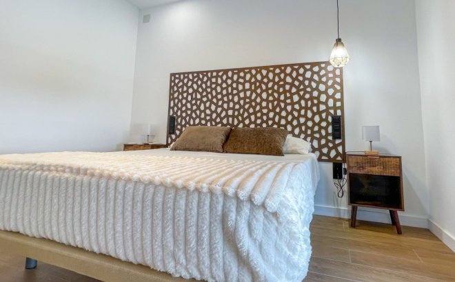 Revente - Town House -
Torrevieja - Costa Blanca