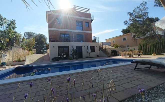 Resale - Villa -
Pilar de la Horadada - Pinar de Campoverde