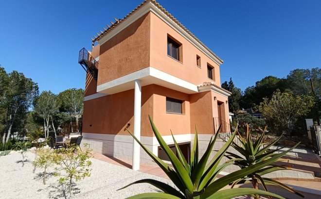 Resale - Villa -
Pilar de la Horadada - Pinar de Campoverde