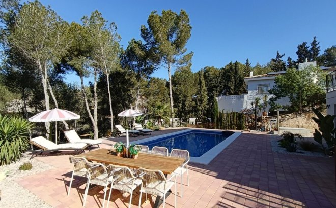 Resale - Villa -
Pilar de la Horadada - Pinar de Campoverde