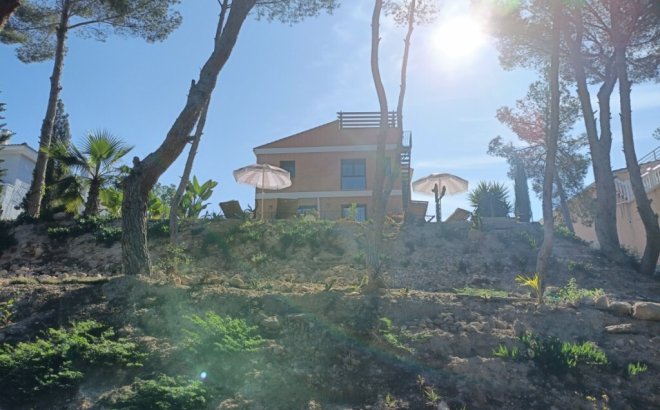 Resale - Villa -
Pilar de la Horadada - Pinar de Campoverde