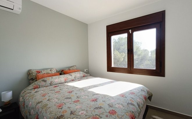 Resale - Villa -
Pilar de la Horadada - Pinar de Campoverde