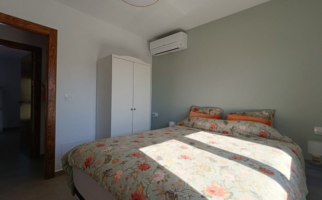 Resale - Villa -
Pilar de la Horadada - Pinar de Campoverde