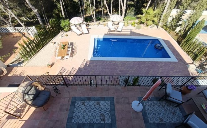 Resale - Villa -
Pilar de la Horadada - Pinar de Campoverde