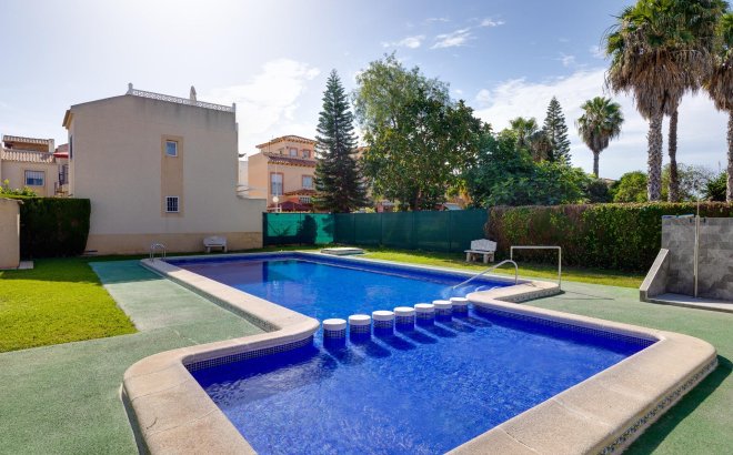 Resale - Bungalow -
Torrevieja - El Chaparral