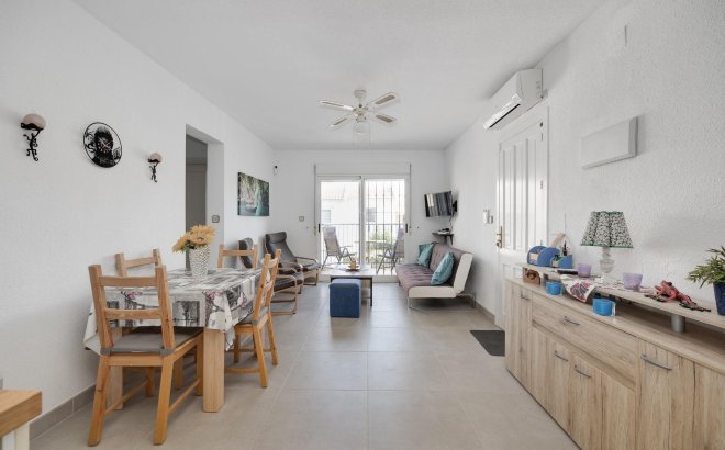 Resale - Bungalow -
Torrevieja - El Chaparral