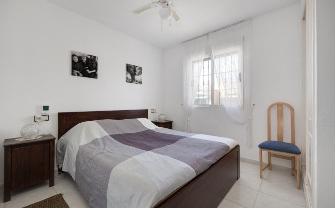 Resale - Bungalow -
Torrevieja - El Chaparral