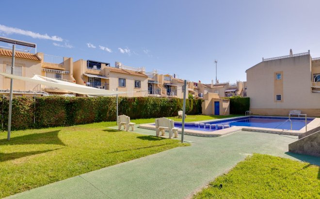 Resale - Bungalow -
Torrevieja - El Chaparral