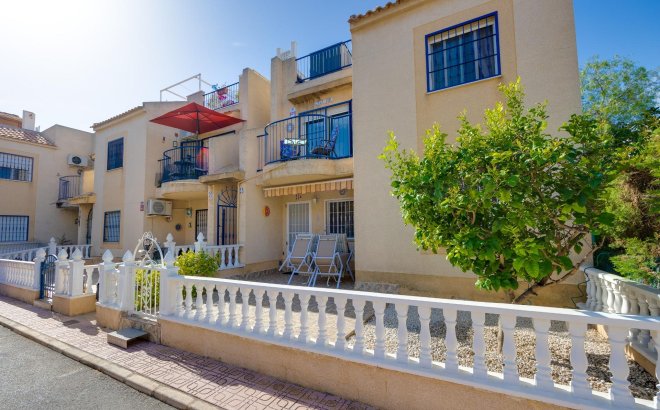 Resale - Bungalow -
Torrevieja - El Chaparral