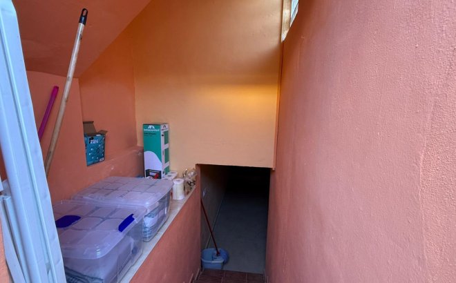 Resale - Bungalow -
Torrevieja - Punta Prima