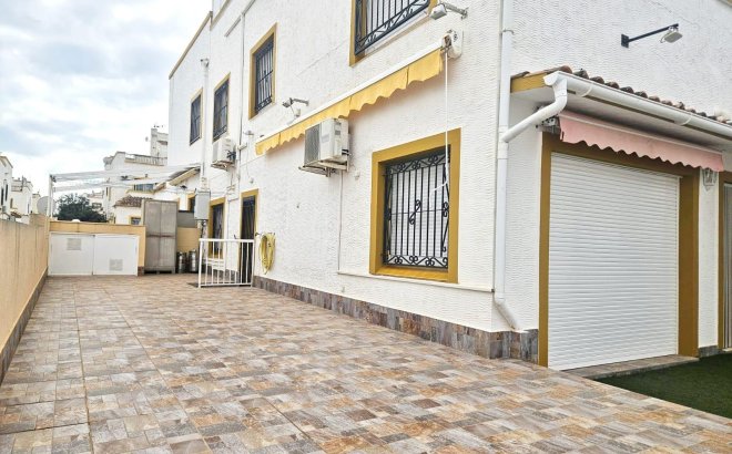 Resale - Town House -
Orihuela Costa - Los Altos