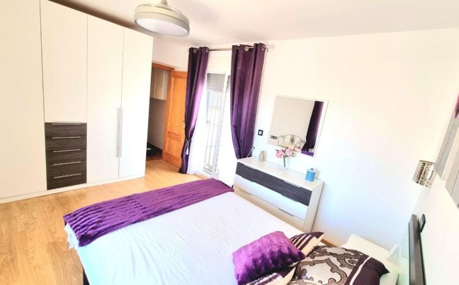Resale - Town House -
Orihuela Costa - Los Altos