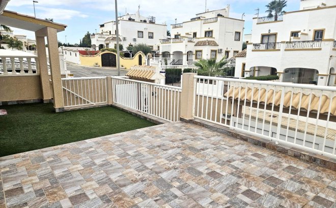 Resale - Town House -
Orihuela Costa - Los Altos