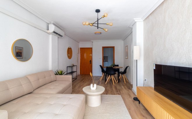Resale - Apartment -
Torrevieja - La Mata Pueblo