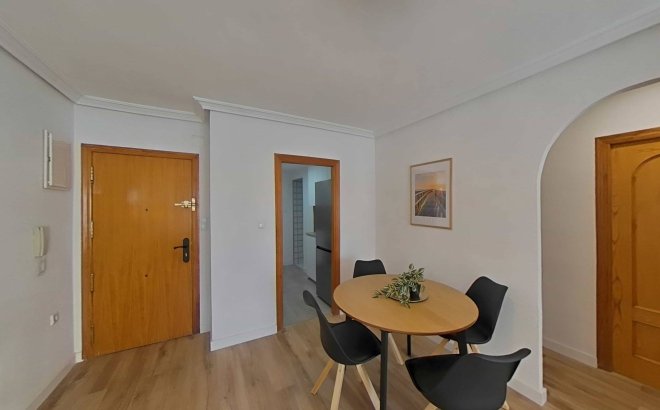 Resale - Apartment -
Torrevieja - La Mata Pueblo
