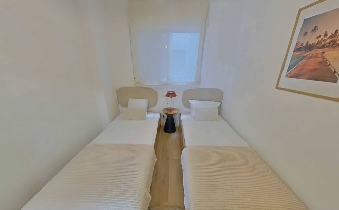 Resale - Apartment -
Torrevieja - La Mata Pueblo