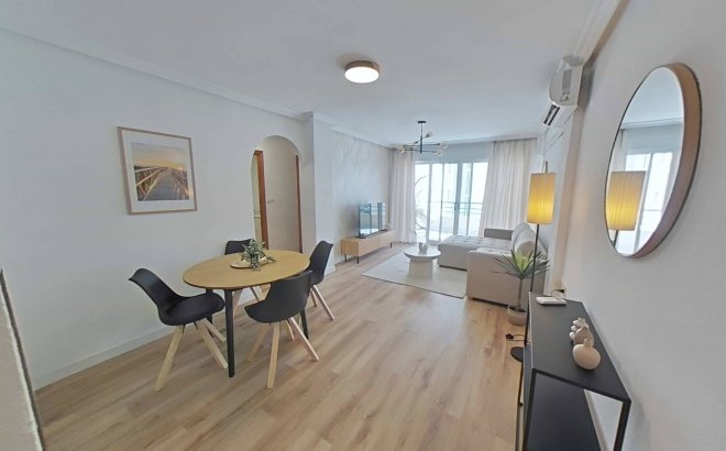 Resale - Apartment -
Torrevieja - La Mata Pueblo