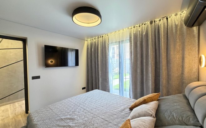 Resale - Villa -
Torrevieja - Punta Prima