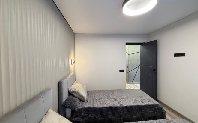 Resale - Villa -
Torrevieja - Punta Prima
