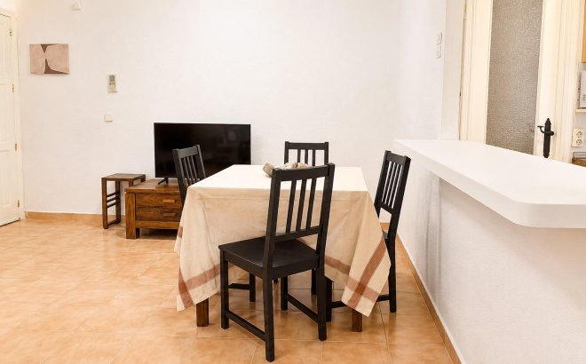 Revente - Appartement -
Torrevieja - Playa del Cura