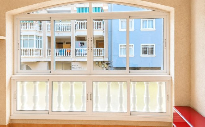 Revente - Appartement -
Torrevieja - Playa del Cura